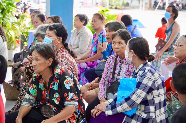 Việc thành lập Nghiệp đoàn nhằm chăm lo, bảo vệ lợi ích hợp pháp, chính đáng của người lao động yếu thế trên địa bàn phường. Ảnh: Mai Anh.