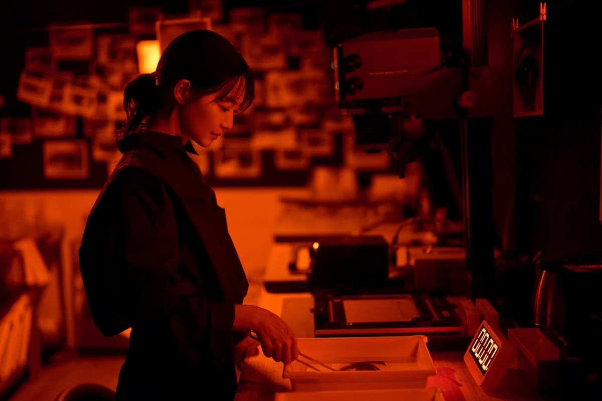 Phim mới của Shin Min Ah có màu sắc u ám. Ảnh: Nhà sản xuất