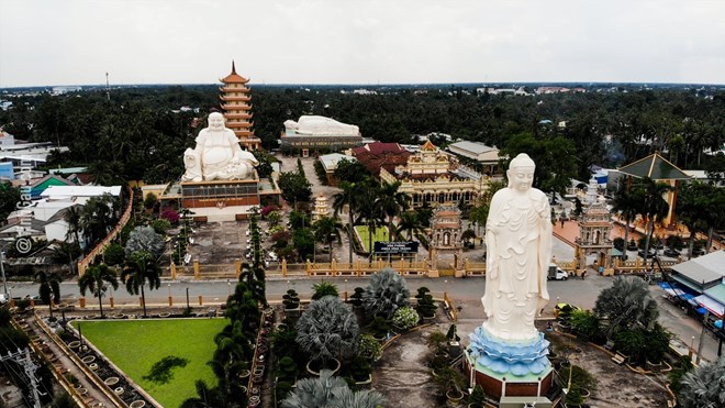 Chùa Vĩnh Tràng và nét kiến trúc giao hòa Đông Tây độc đáo