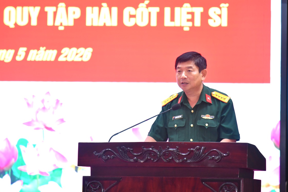 Đại tá Nguyễn Thúc Linh phát biểu tại Hội nghị. Ảnh: Quân khu 9