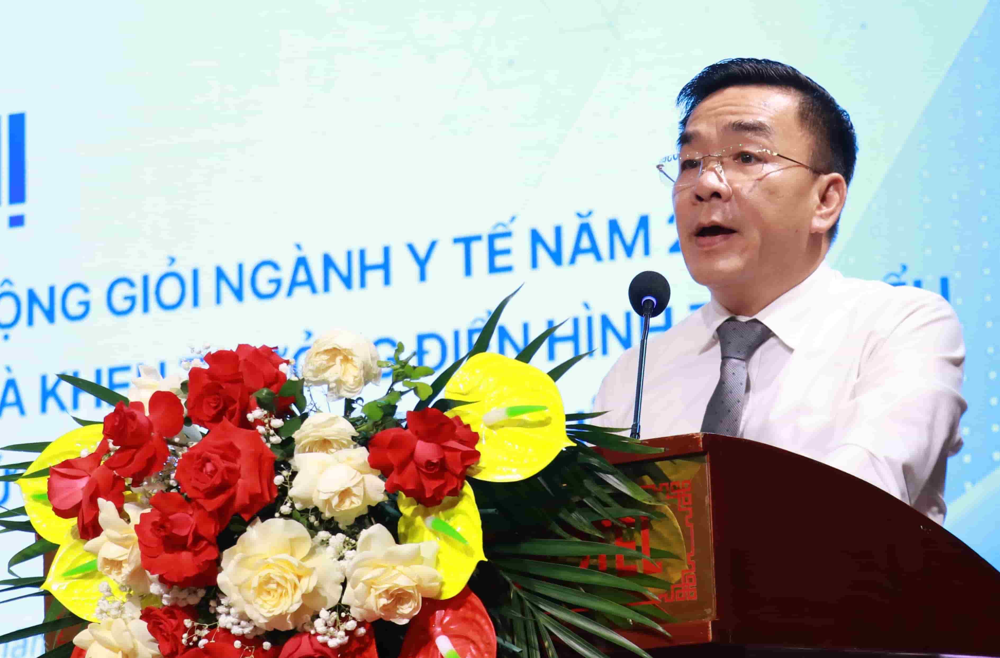 Đồng chí Nguyễn Lương Tâm, Chủ tịch Công đoàn Y tế Việt Nam phát biểu khai mac Hội nghị. Ảnh: Công đoàn Y tế Việt Nam.