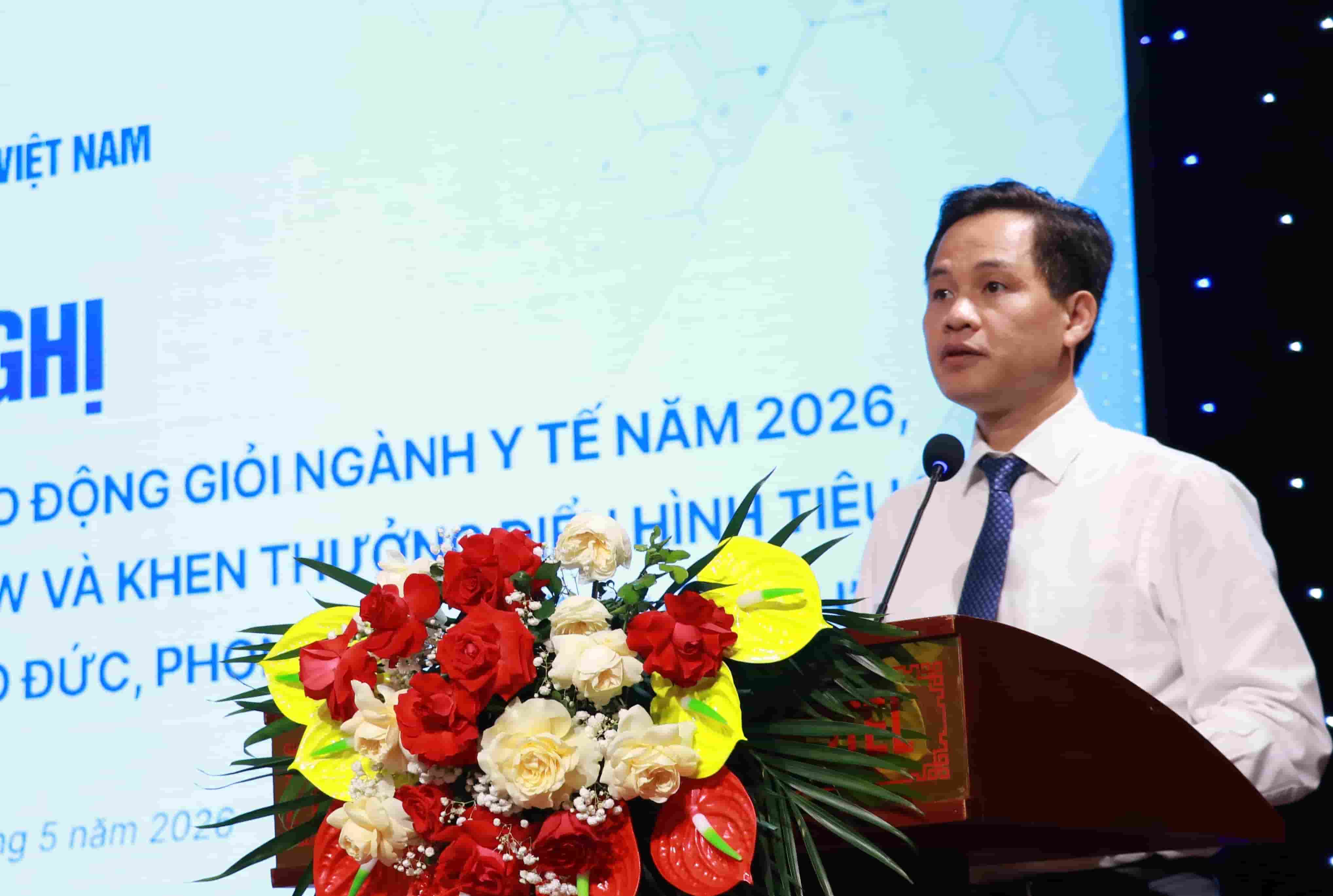 Ông Phạm Minh Khuê - Phó Bí thư chuyên trách Đảng ủy Bộ Y tế phát biểu tại Hội nghị. Ảnh: