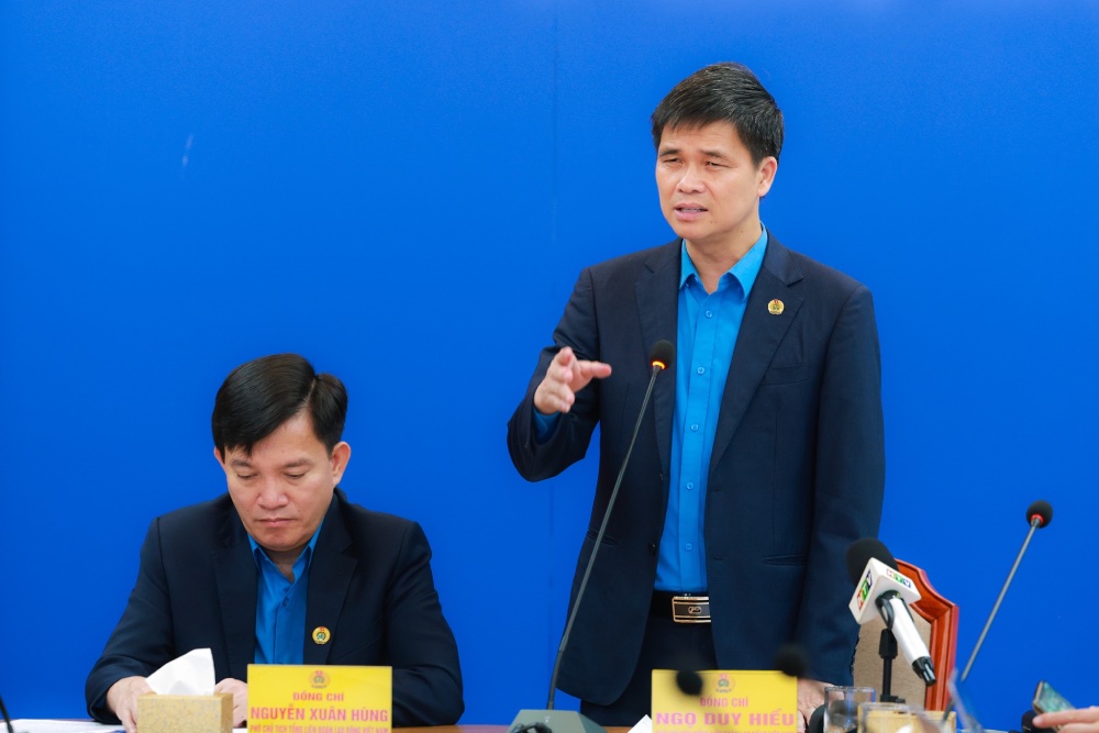 Ông Ngọ Duy Hiểu - Phó Bí thư Thường trực Đảng ủy, Phó Chủ tịch Tổng LĐLĐVN phát biểu tại buổi họp báo thông tin về Đại hội XIV Công đoàn Việt Nam, nhiệm kỳ 2026-2031. Ảnh: Hải Nguyễn