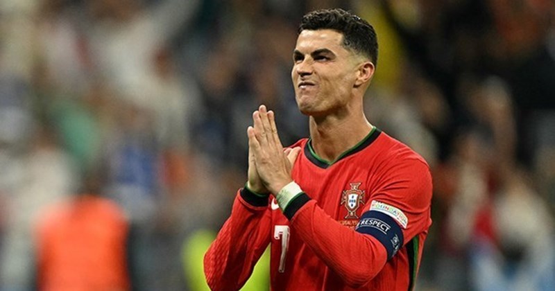 HLV Bồ Đào Nha tin Ronaldo có thể dự World Cup 2030