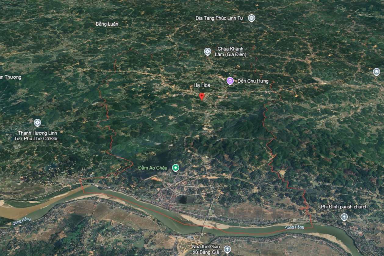 Địa phận xã Hạ Hòa (vùng khoanh đỏ). Ảnh: Google Earth