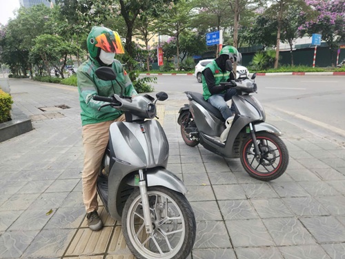 Electric vehicles help technology drivers save millions of VND each month. Photo: Minh Hanh