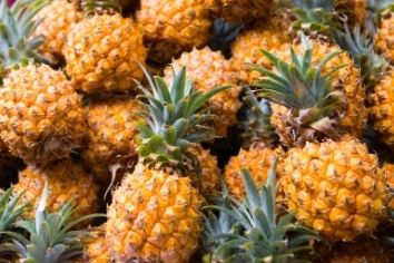 Eating pineapple at the right time helps support effective weight loss