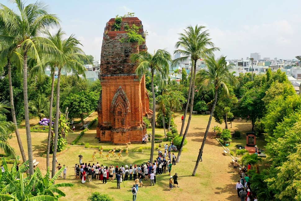 Thap Twin Relics (Quy Nhon ward, Gia Lai). Photo: Nguyen Dung