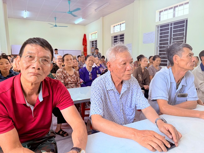In addition to pensions, voluntary social insurance contributors also enjoy many other benefits. Photo: Tam Dao Grassroots Social Insurance