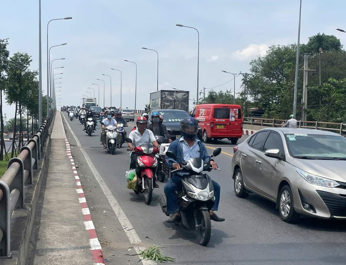 Công nhân trở lại TPHCM. Ảnh: Đình Trọng