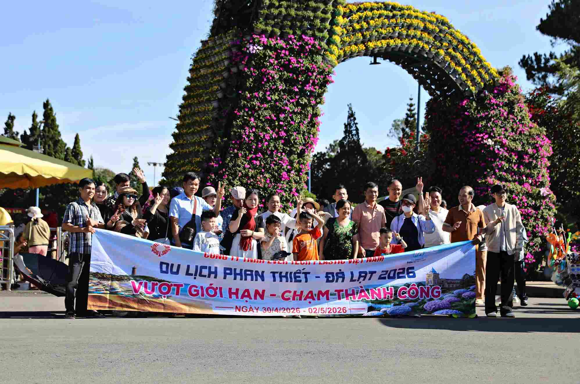 Với khí hậu mát mẻ, phong cảnh đẹp, Đà Lạt luôn là điểm đến lý tưởng của du khách trong các kỳ nghỉ lễ. Ảnh: Phúc Khánh 