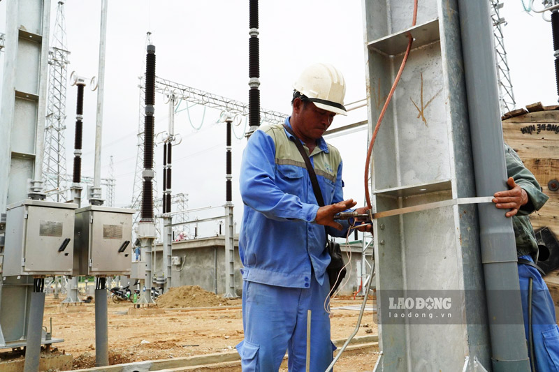 Nhiều vị trí vướng mắc do một số vị trí cột chưa phù hợp với quy hoạch sử dụng đất và quy hoạch đô thị