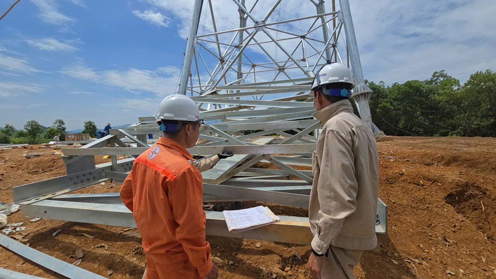 Người dân đã tự nguyện bàn giao đất, tạo điều kiện thuận lợi cho thi công.