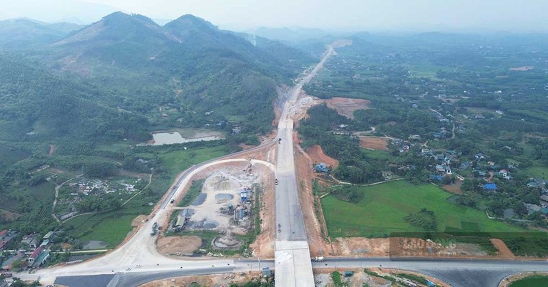 Cao tốc Tuyên Quang sắp về đích, thay đổi diện mạo địa phương