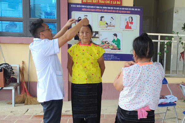 Nearly 10% of people in Dien Bien have had free health check-ups. Photo: Thanh Binh