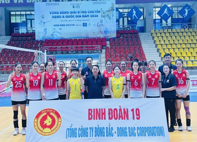El equipo juvenil de voleibol de Binh chủng Thông tin jugó bien en Điện Biên. Foto: Binh chủng Thông tin