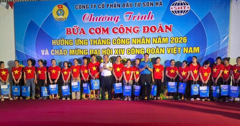 Công đoàn tổ chức bữa ăn cho hơn 600 công nhân