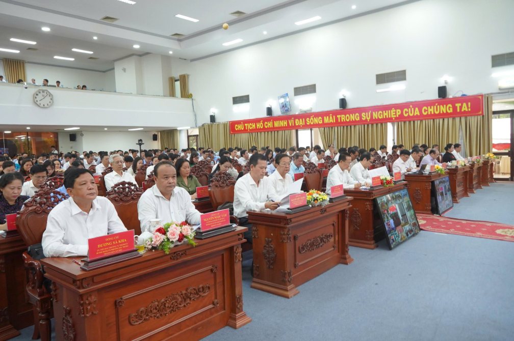 Đại biểu tham dự hội nghị. Ảnh: Tạ Quang