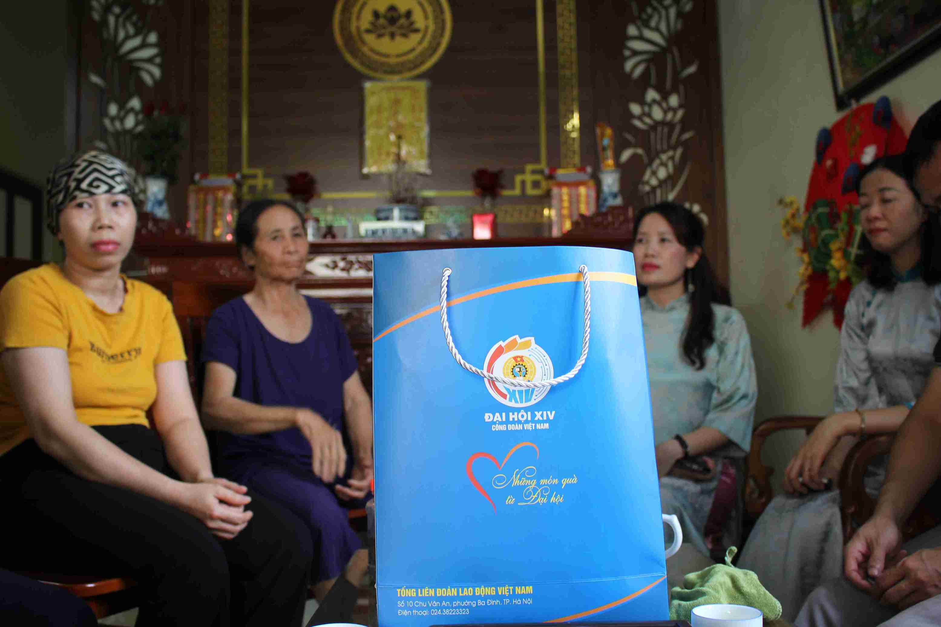 Các phần quà ý nghĩa từ Đại hội XIV Công đoàn Việt Nam thể hiện sự quan tâm của tổ chức công đoàn.