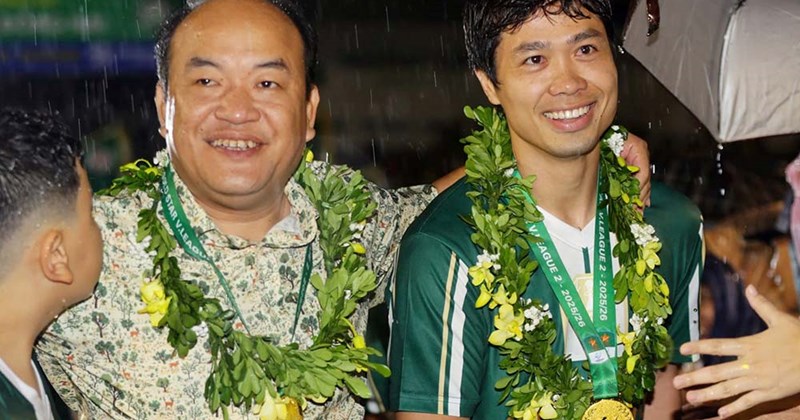 Công Phượng vỡ òa với danh hiệu vô địch đầu tiên