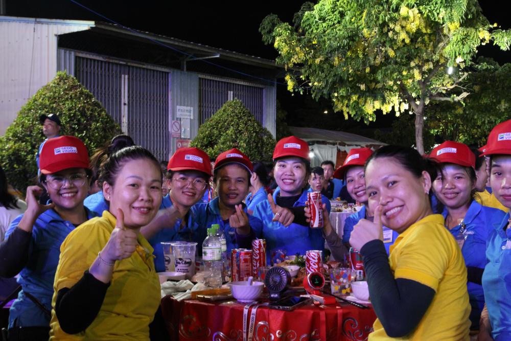 Công đoàn Công ty TNHH MTV Sedo Vinako tổ chức chương trình tri ân cho hơn 5000 công nhân, người lao động. Ảnh: Thanh Huyền