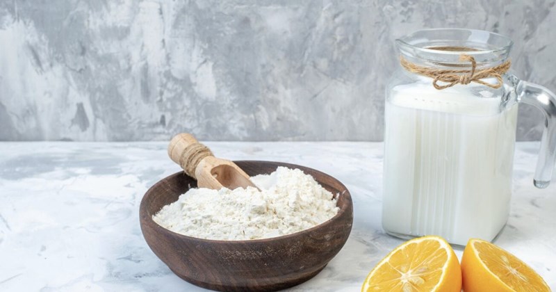 Baking soda giúp loại bỏ vết bẩn trên tường chỉ trong vài phút