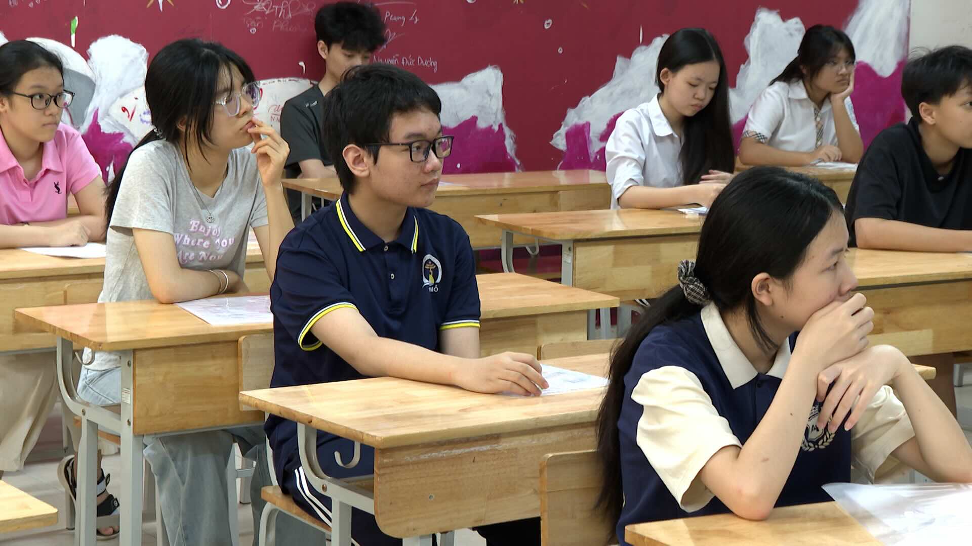 Hanoi 10th grade Math exam 2026 is expected to be moderate, easy to get high scores