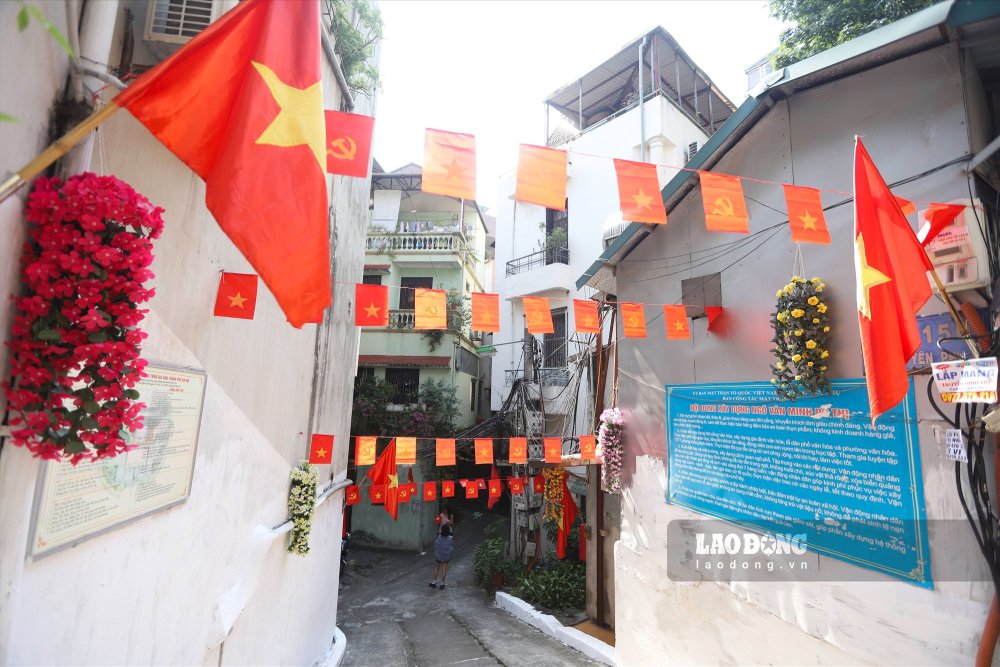Before June 10, the People's Committees of provinces and cities complete the development of the overall plan for arranging villages and residential groups. Photo: Pham Dong
