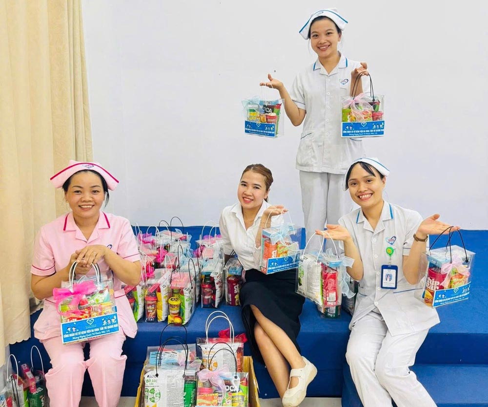 Gifts prepared by the Trade Union of Tam Tri Quang Nam General Hospital (under Nam Phuoc Trade Union) for children of officials, employees, union members, and workers on June 1st. Photo: Da Nang Trade Union