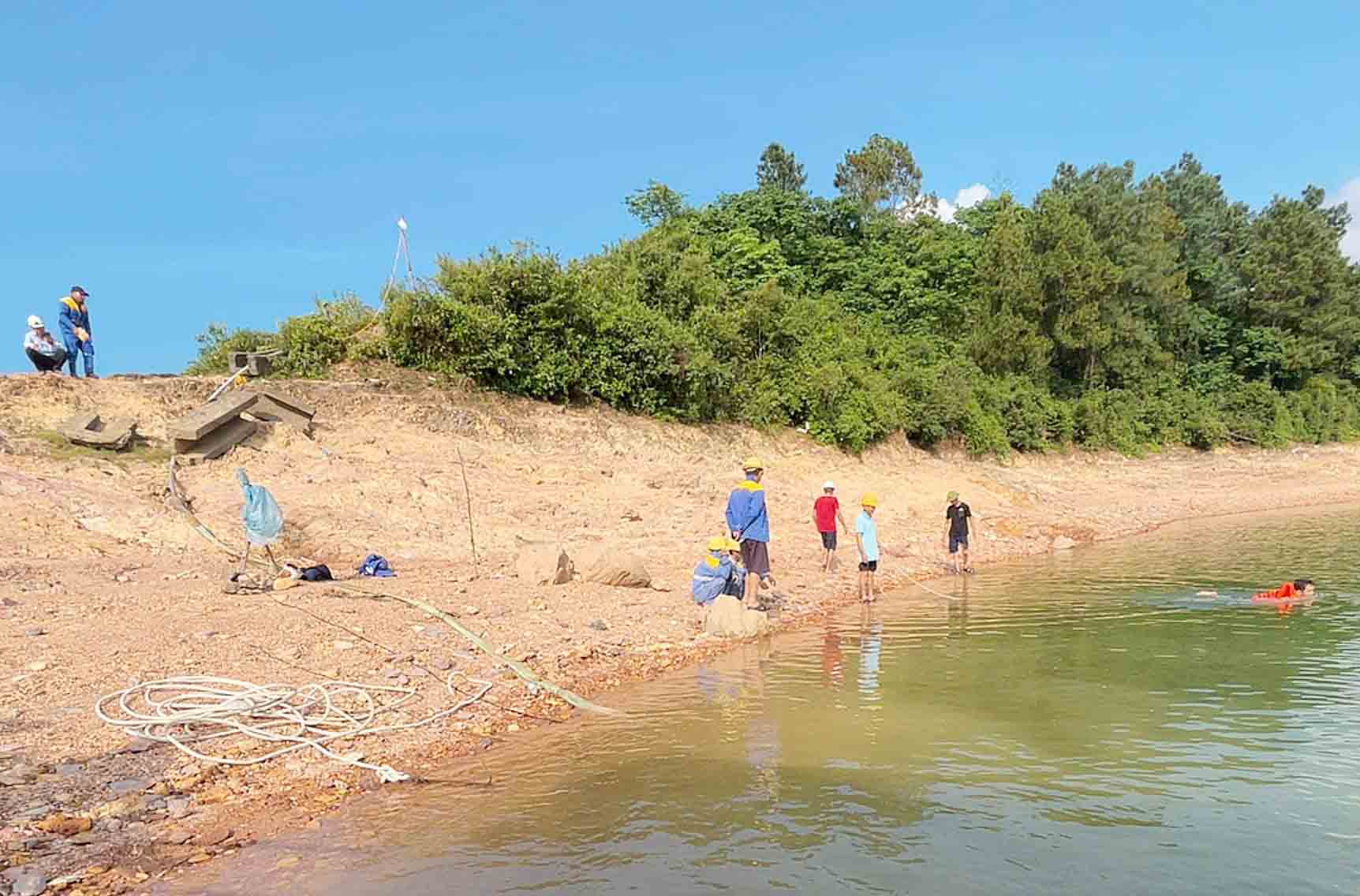 Ke Go Lake where worker K drowned and died. Photo: Hoang Anh