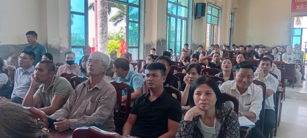 Phiên đấu giá được tổ chức công khai, minh bạch theo quy định. Ảnh: Xã Trường Tân