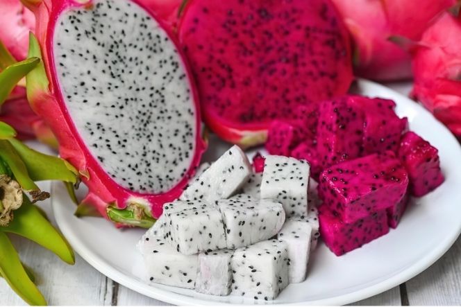 Nutritional differences between red flesh and white flesh dragon fruit