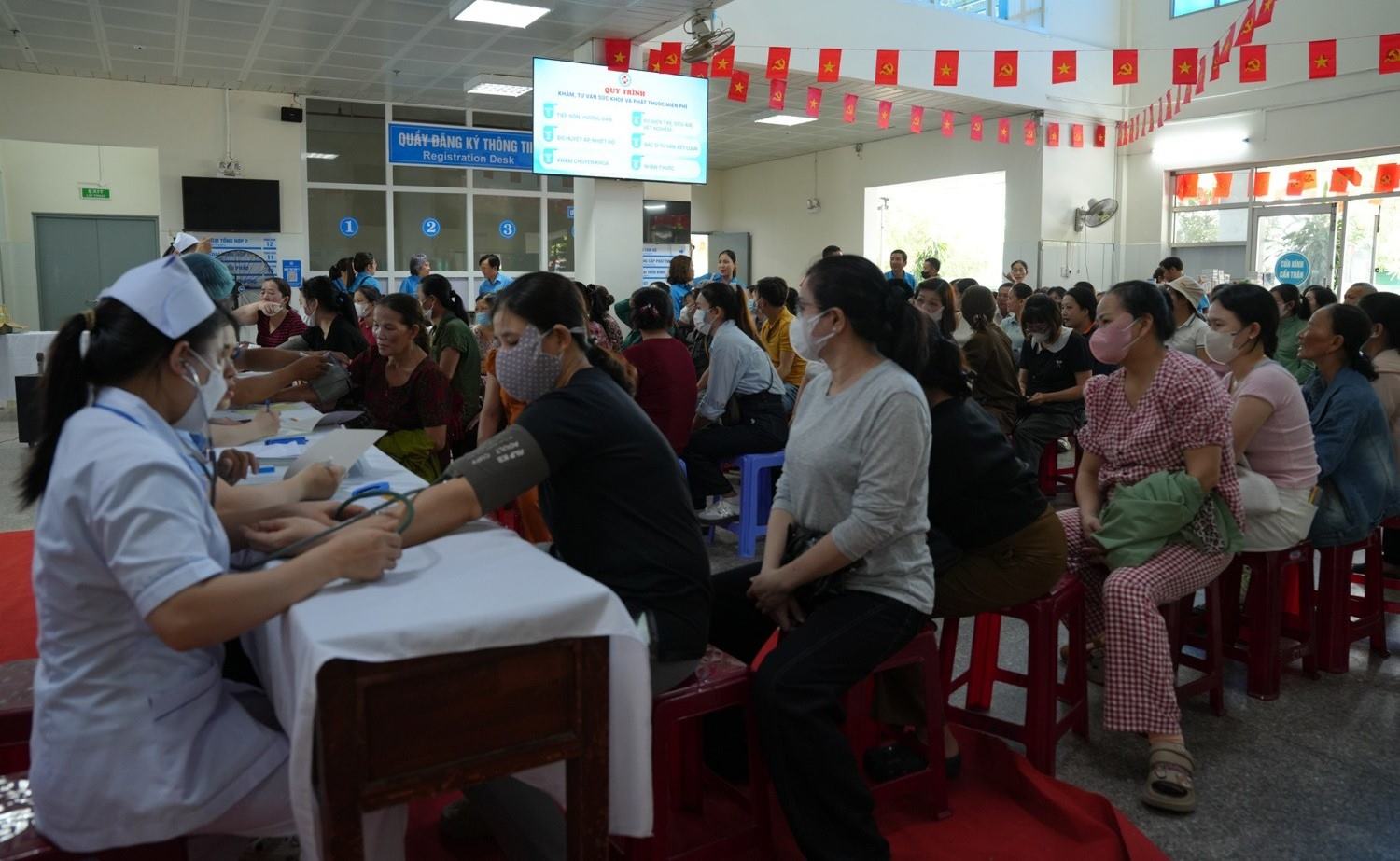 Chương trình thu hút đông đảo đoàn viên, người lao động tham gia. Ảnh: Hoài Thuận