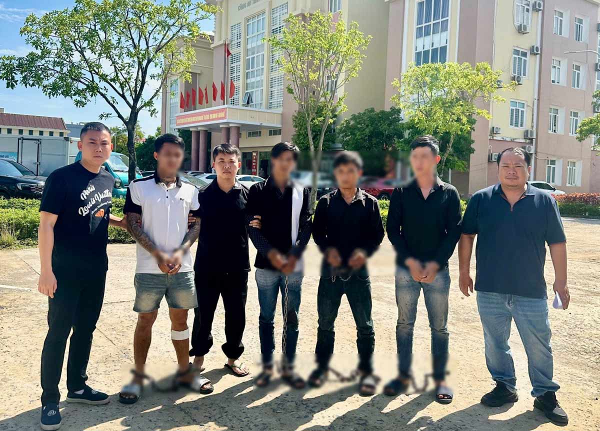 Bốn công nhân trong vụ dùng hung khí gây thương tích cho 2 người tại Quảng Ninh bị bắt giữ tại Quảng Trị. Ảnh: Công an Quảng Ninh
