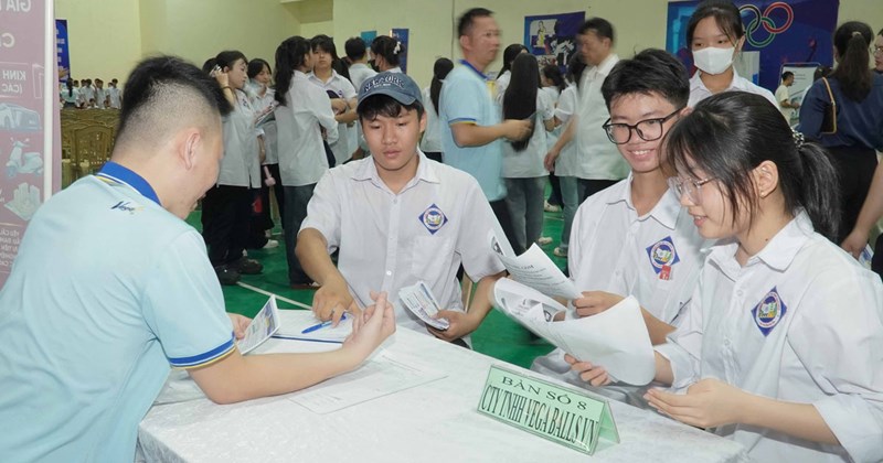 Hội chợ việc làm phường Quang Yên: Hơn 12.500 chỉ tiêu tuyển dụng