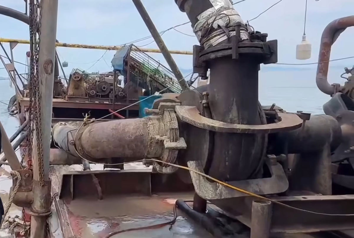 Các thiết bị trên 1 tàu hút cát. Ảnh: Thủy đoàn 1 - Cục CSGT