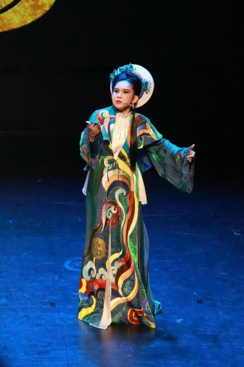 Bình Tinh. Ảnh: Nghệ sĩ cung cấp.