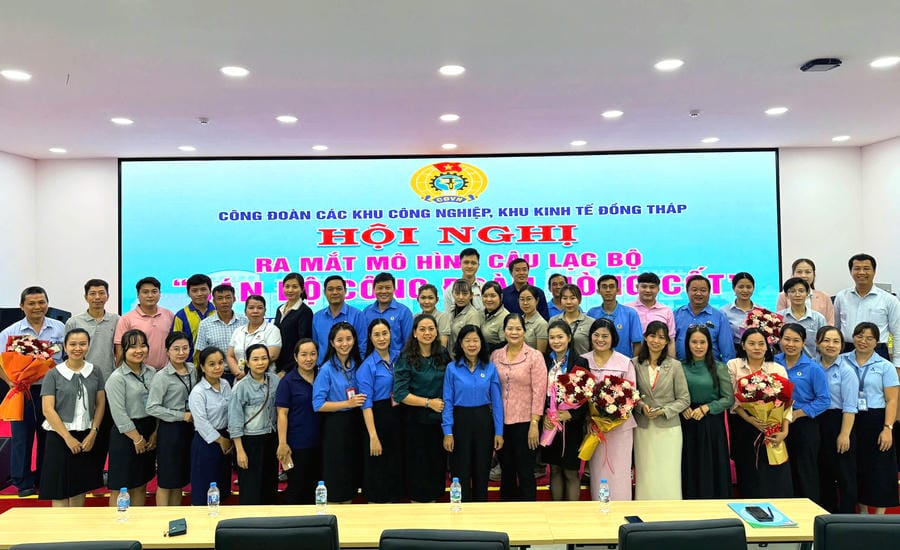 Launching the Core Trade Union Cadre Club at Long Giang Industrial Park, Dong Thap province. Photo: Thanh Nhan