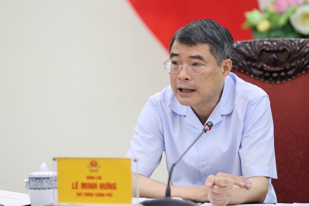 Politburo Member, Prime Minister Le Minh Hung chaired a meeting to review the situation, remove difficulties and obstacles, and promote the implementation of the Long Thanh airport construction investment project phase 1. Photo: VGP/Nhat Bac