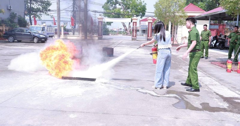 Tuyên truyền kiến thức phòng cháy chữa cháy cho đoàn viên