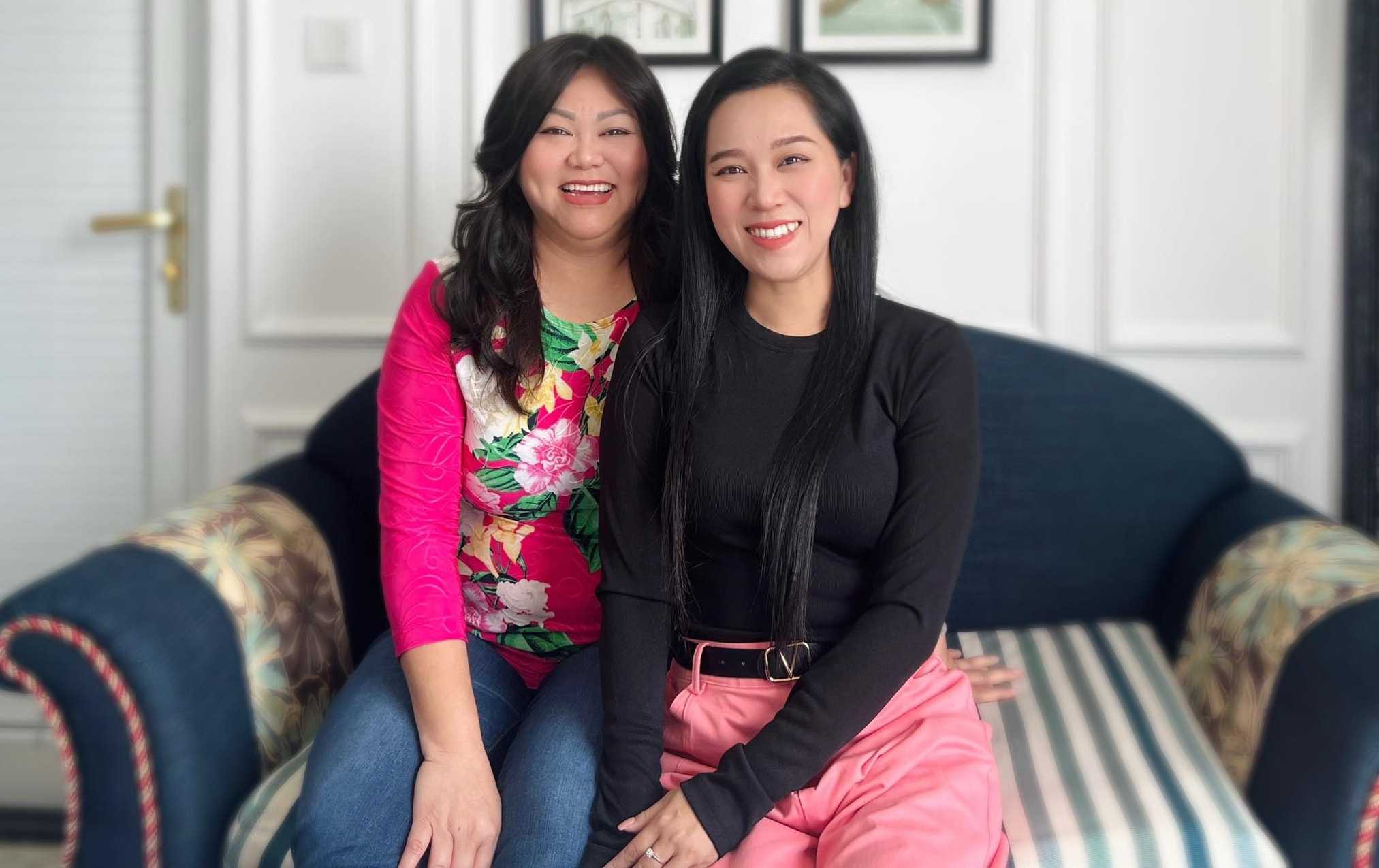 Playwright Van Tien and Hong Phuong - Vu Linh's niece. Photo: Artist provided.