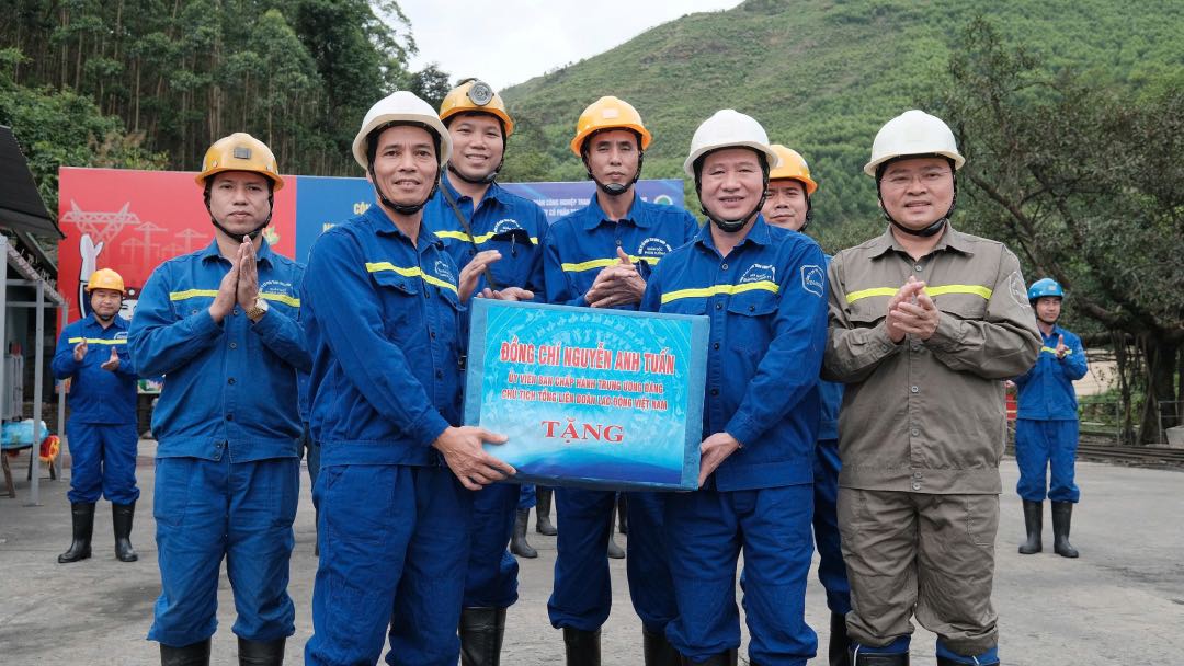 Ông Nguyễn Anh Tuấn - Ủy viên Ban Chấp hành Trung ương Đảng, Chủ tịch Tổng Liên đoàn Lao động Việt Nam