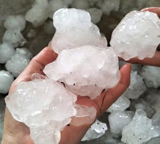 The heaviest hailstorm ever witnessed by people in Thanh Binh Tho commune (Nghe An). Photo: Thang Trung/VNA