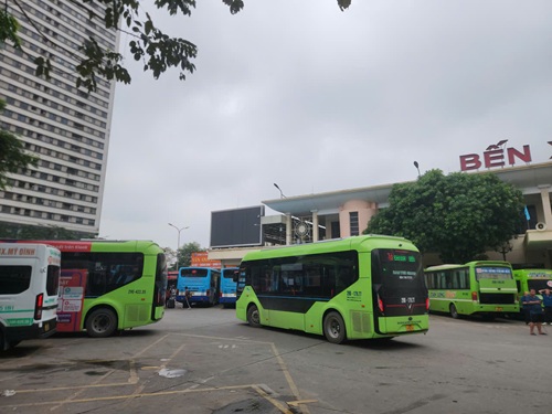 Hanoi public passenger transport serves 6.2 million passengers on April 30 - 1. 5. Photo: Minh Hanh