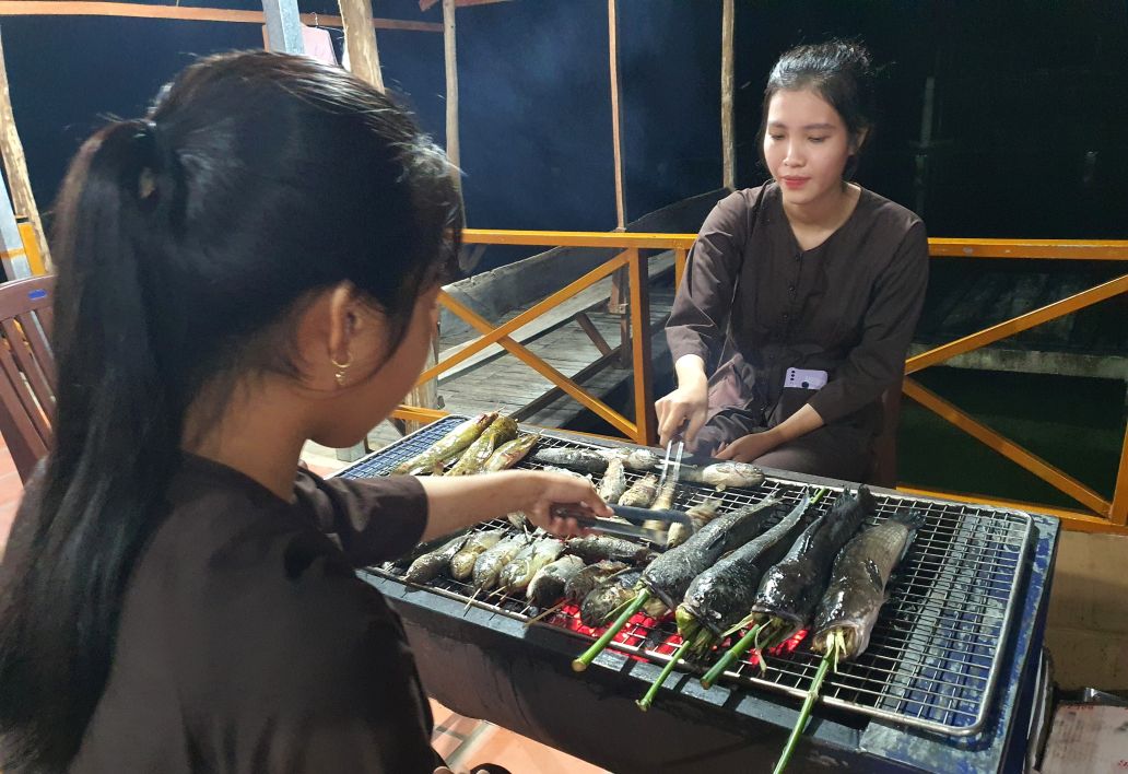 Đặc sản từ rừng U MInh Hạ, Cà Mau. Ảnh: Nhật Hồ.
