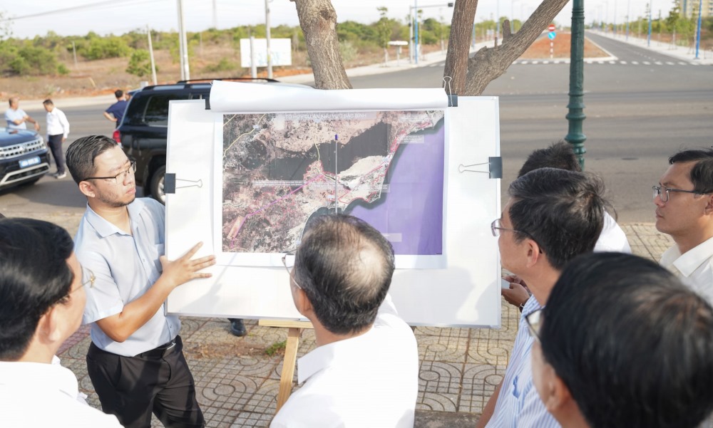 Bản đồ phát triển các dự án ven biển ở khu vực xã Hòa Thắng. Ảnh: Duy Tuấn 