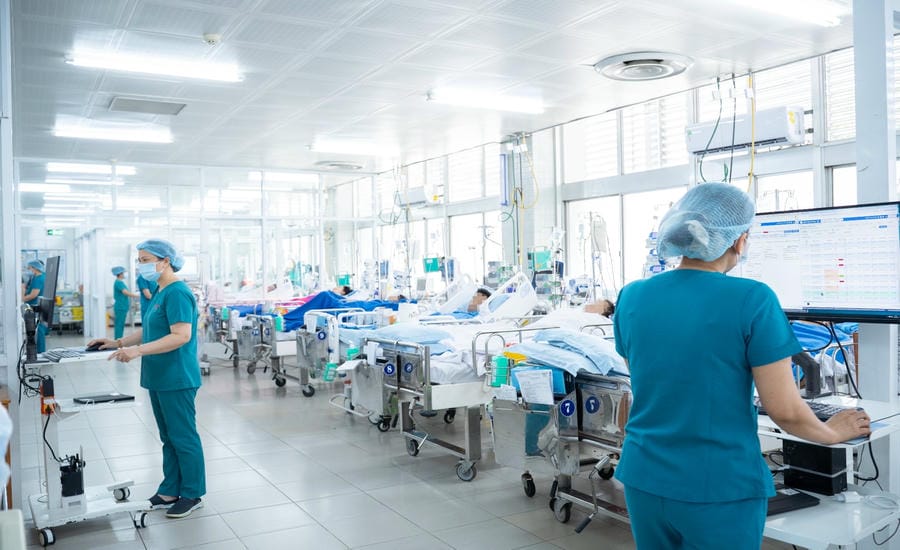 El Hospital Chợ Rẫy tiene experiencia en formación especializada y ha compartido técnicas difíciles con los niveles inferiores durante muchos años. Foto: Nguyễn Ly