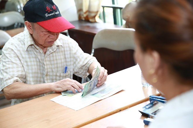 Pension recipients in Hanoi need to pay attention from July 1. Photo: Hai Nguyen