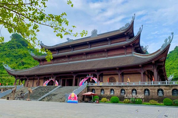 Khu vực Điện Tam Thế chùa Tam Chúc, Ninh Bình. Ảnh: Hà Vi
