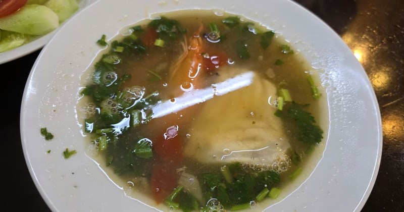 Canh chua cá, tôm mát lành với dứa, giải nhiệt ngày hè